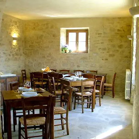 La Tavola Dei Cavalieri Farm stay