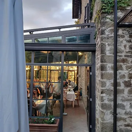 La Tavola Dei Cavalieri *