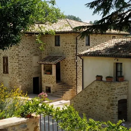 La Tavola Dei Cavalieri *