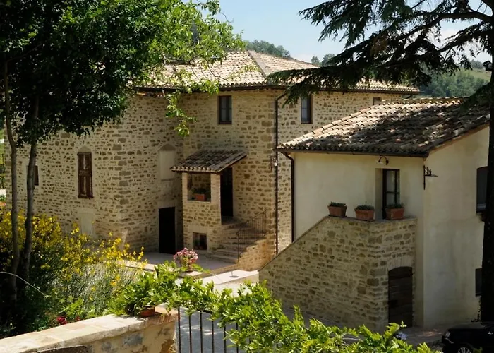 La Tavola Dei Cavalieri *